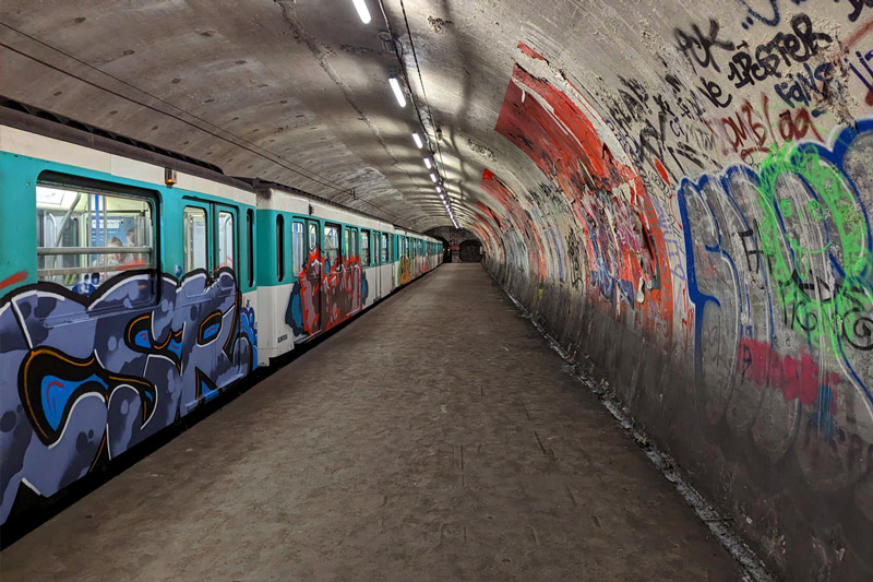 station fantome metro paris haxo