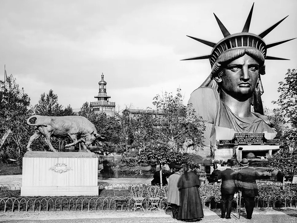 Tete de la Statue de la Libert&eacute; &agrave; l'exposition universelle &agrave; Paris en 1878