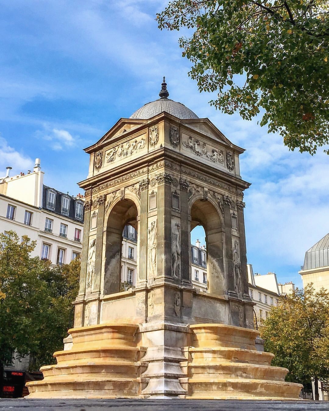 La fontaine du Cimetière des Innocents